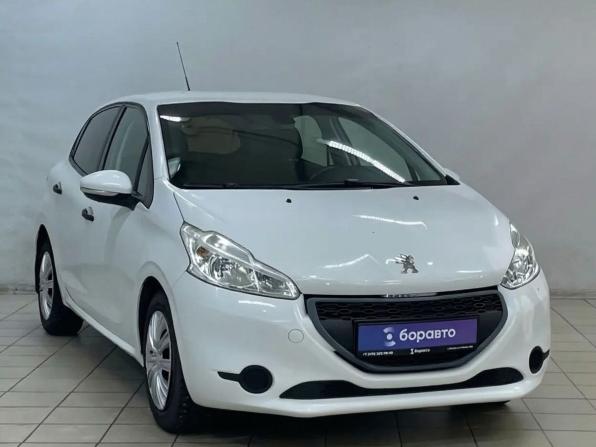 Peugeot 208 I с пробегом 2013 года, цена 550 000 рублей, 124381 км, хэтчбек, Автокод Объявления