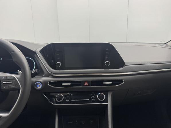 Hyundai Sonata VIII (DN8) с пробегом 2021 года, цена 2 650 000 рублей, 71950 км, седан, Автокод Объявления