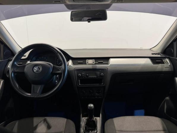 Skoda Rapid I с пробегом 2015 года, цена 750 000 рублей, 160137 км, лифтбек, Автокод Объявления