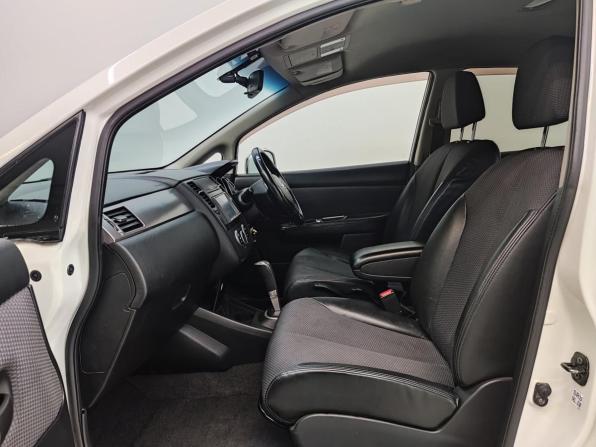 Nissan Tiida I с пробегом 2006 года, цена 480 000 рублей, 328557 км, хэтчбек, Автокод Объявления