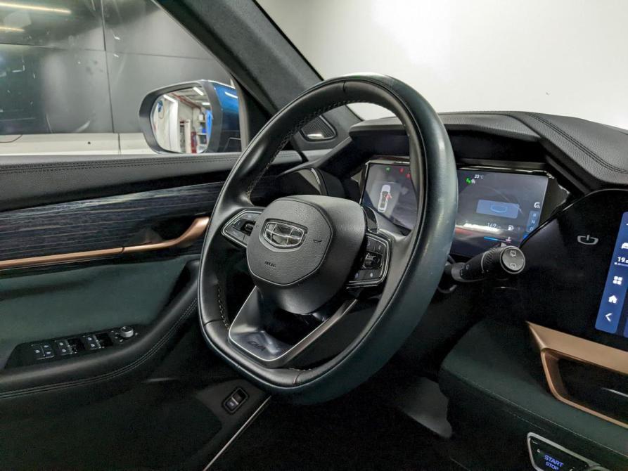 Geely Monjaro I Москва  - изображение 25