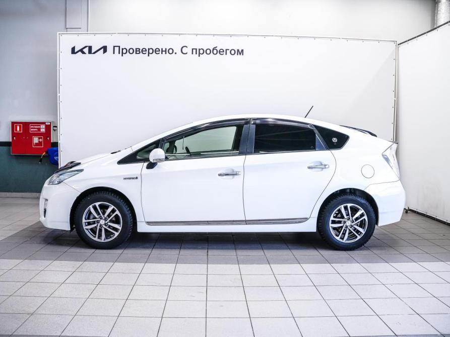 Toyota Prius III (XW30) Красноярск  - изображение 9