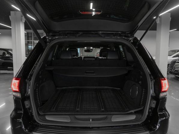 Jeep Grand Cherokee IV (WK2) Рестайлинг с пробегом 2019 года, цена 4 300 000 рублей, 95500 км, внедорожник, Автокод Объявления