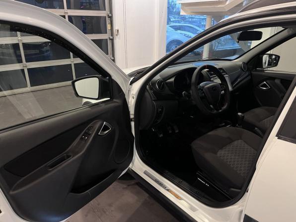 Lada (ВАЗ) Granta I Рестайлинг с пробегом 2023 года, цена 940 000 рублей, 60032 км, универсал, Автокод Объявления