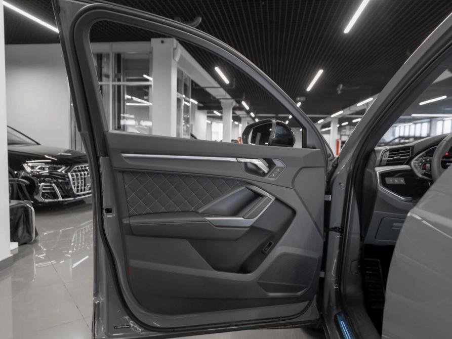 Audi Q3 II (F3) Москва  - изображение 15