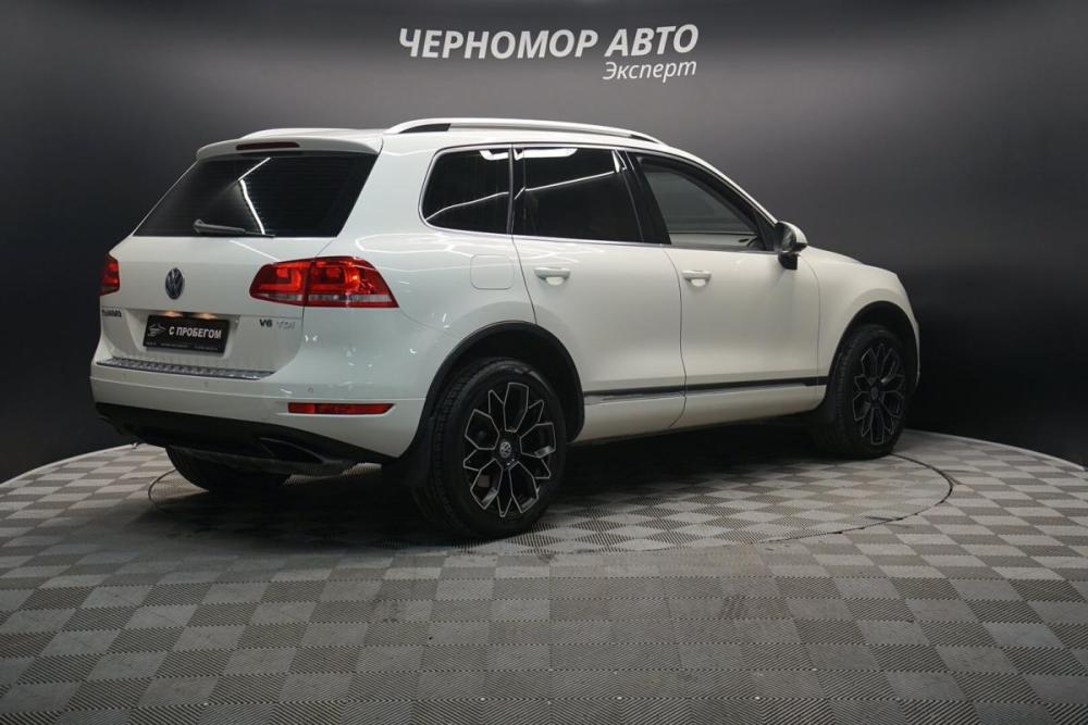 Volkswagen Touareg II Крым  - изображение 5