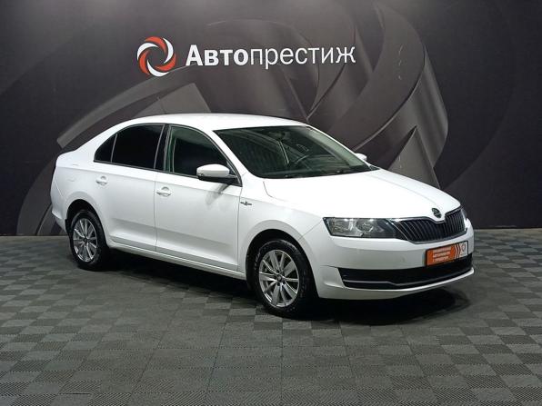 Skoda Rapid I Рестайлинг с пробегом 2019 года, цена 1 010 000 рублей, 245000 км, лифтбек, Автокод Объявления