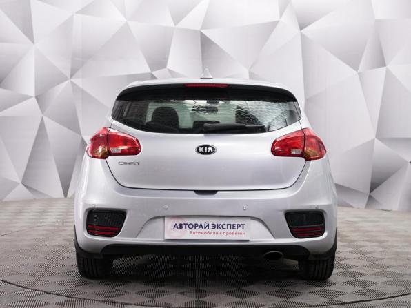 Kia Ceed II Рестайлинг с пробегом 2017 года, цена 1 099 000 рублей, 141000 км, хэтчбек, Автокод Объявления