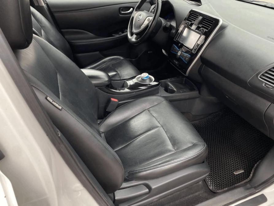 Nissan Leaf I (ZE0/AZE0) Тверь  - изображение 18