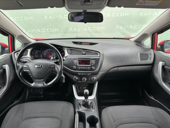 Kia Ceed II Рестайлинг с пробегом 2017 года, цена 1 129 000 рублей, 108698 км, универсал, Автокод Объявления