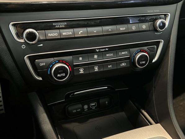 Kia Optima IV с пробегом 2016 года, цена 1 999 000 рублей, 99500 км, седан, Автокод Объявления