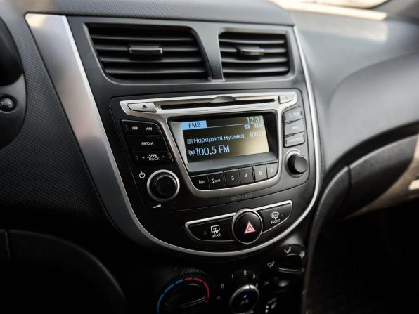 Hyundai Solaris I Рестайлинг с пробегом 2016 года, цена 1 100 000 рублей, 183776 км, седан, Автокод Объявления