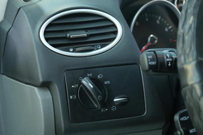 Ford Focus II Рестайлинг с пробегом 2008 года, цена 559 000 рублей, 219000 км, седан, Автокод Объявления