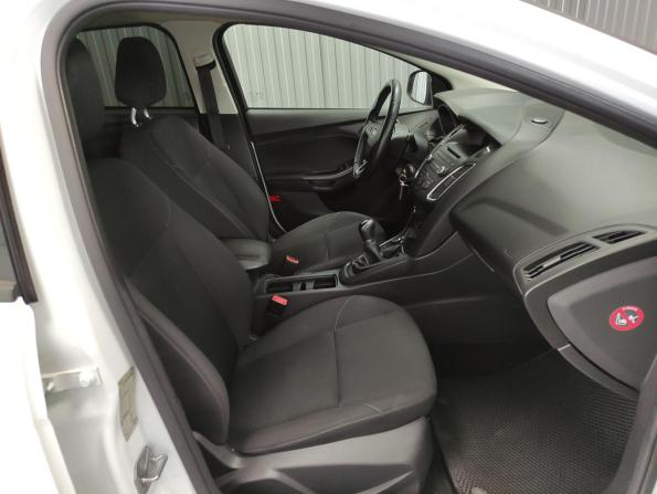 Ford Focus III Рестайлинг с пробегом 2016 года, цена 1 149 000 рублей, 93709 км, хэтчбек, Автокод Объявления