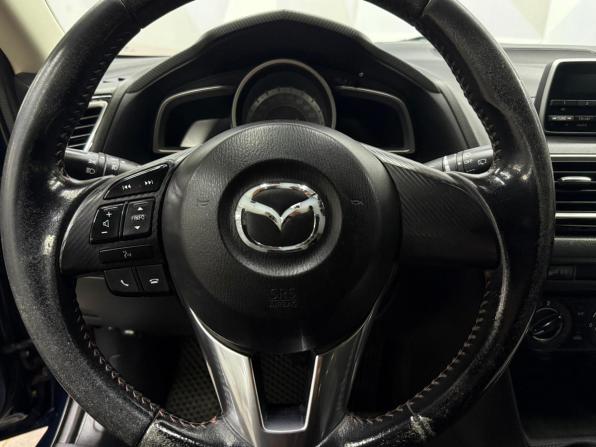 Mazda 3 III (BM) с пробегом 2013 года, цена 940 000 рублей, 238405 км, хэтчбек, Автокод Объявления