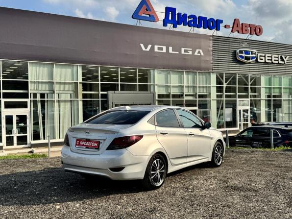 Hyundai Solaris I с пробегом 2012 года, цена 590 000 рублей, 222256 км, седан, Автокод Объявления