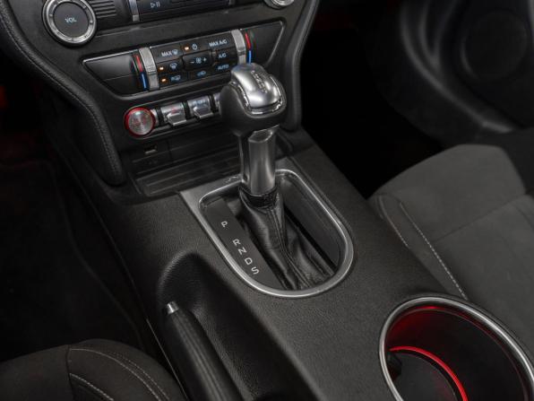 Ford Mustang VI Рестайлинг с пробегом 2020 года, цена 4 350 000 рублей, 32515 км, купе, Автокод Объявления