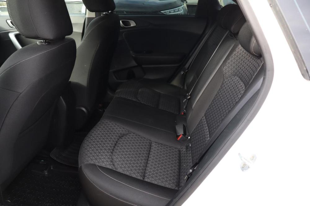 Kia Ceed III Санкт-Петербург  - изображение 12