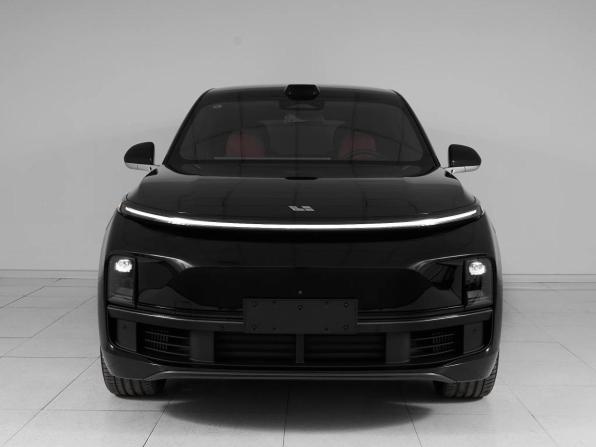 Li Auto (Lixiang) L9 I Рестайлинг с пробегом 2025 года, цена 8 989 000 рублей, 20 км, внедорожник, Автокод Объявления