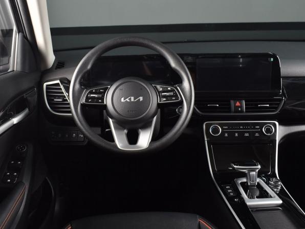 Kia Seltos I Рестайлинг с пробегом 2026 года, цена 2 725 995 рублей, 14 км, внедорожник, Автокод Объявления