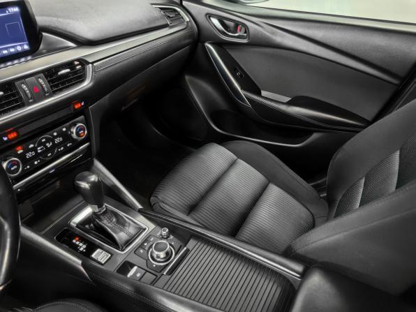 Mazda 6 III (GJ) Рестайлинг 2 с пробегом 2018 года, цена 1 800 000 рублей, 148925 км, седан, Автокод Объявления