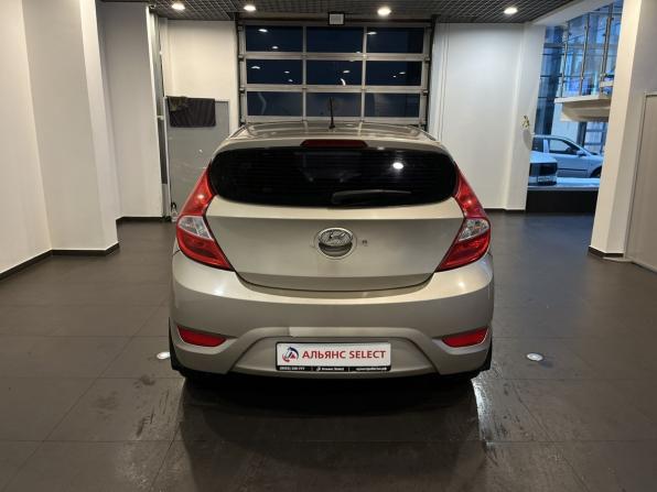 Hyundai Solaris I с пробегом 2011 года, цена 590 000 рублей, 240410 км, хэтчбек, Автокод Объявления