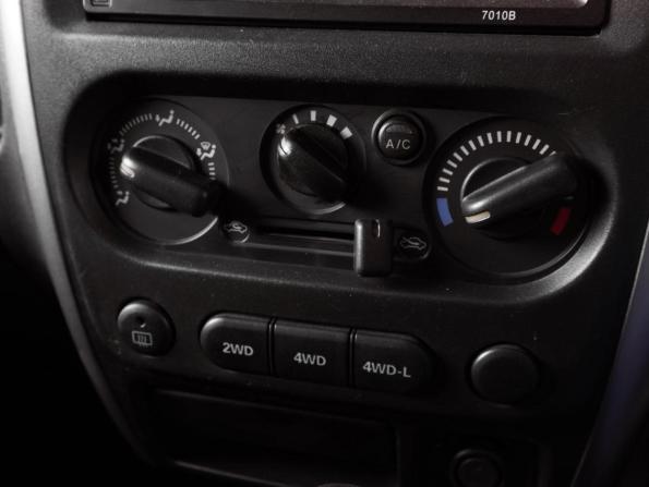 Suzuki Jimny III Рестайлинг 2 с пробегом 2012 года, цена 849 000 рублей, 167628 км, внедорожник, Автокод Объявления
