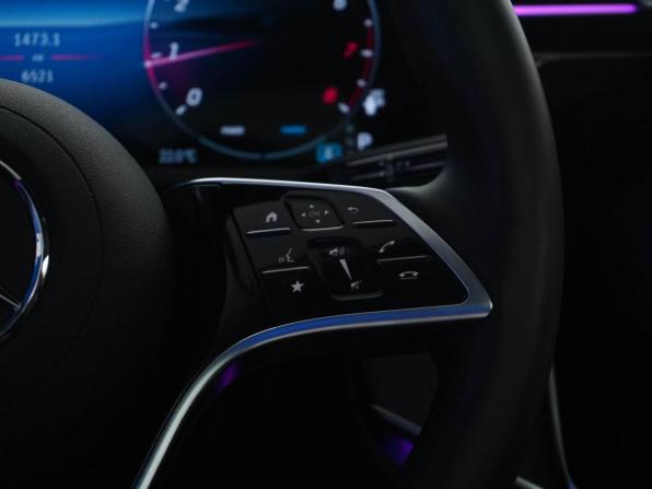 Mercedes-Benz E-Класс VI (W214 S214) с пробегом 2024 года, цена 6 499 077 рублей, 6521 км, седан, Автокод Объявления