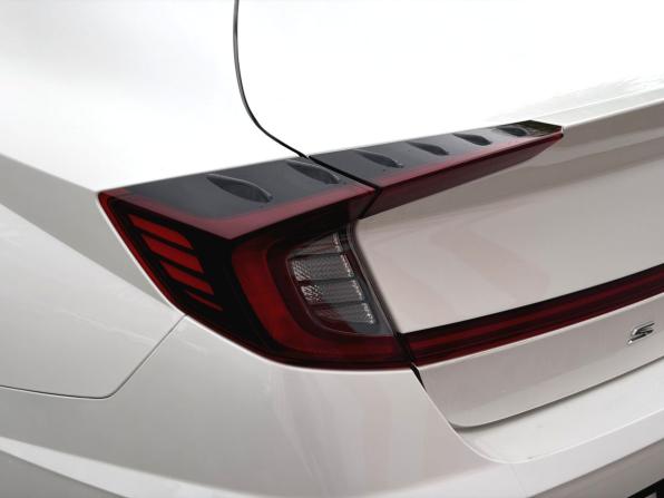 Hyundai Sonata VIII (DN8) с пробегом 2021 года, цена 2 399 000 рублей, 23118 км, седан, Автокод Объявления