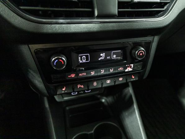 Volkswagen Polo VI с пробегом 2021 года, цена 1 299 585 рублей, 146420 км, лифтбек, Автокод Объявления
