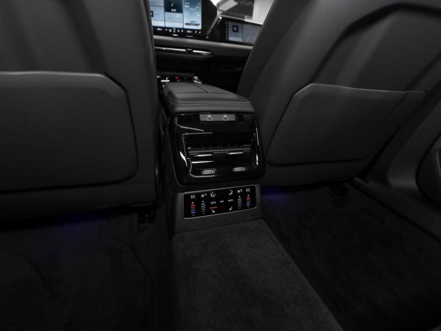 Audi A6 VI (C9) Москва  - изображение 14