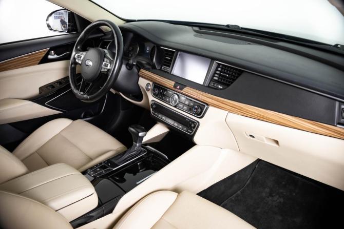 Kia K7 VG (I) с пробегом 2017 года, цена 2 199 000 рублей, 109256 км, седан, Автокод Объявления
