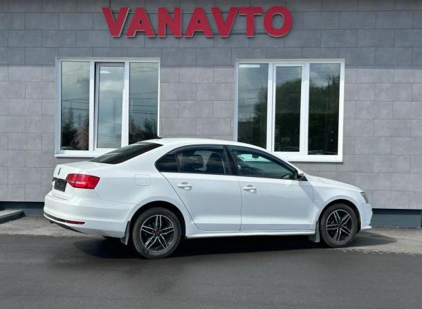 Volkswagen Jetta VI Рестайлинг с пробегом 2015 года, цена 1 090 000 рублей, 190150 км, седан, Автокод Объявления