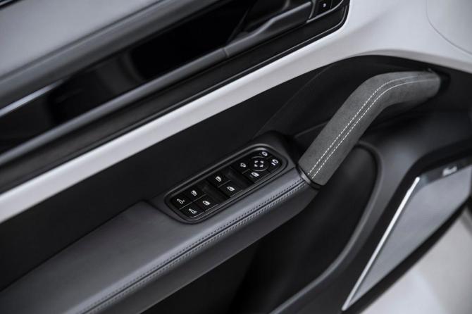 Новый Porsche Cayenne III Рестайлинг 2026 года, цена 23 900 000 рублей, внедорожник, Автокод Объявления