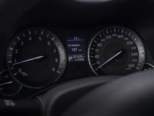 Infiniti Q70 I Рестайлинг с пробегом 2015 года, цена 1 799 000 рублей, 251634 км, седан, Автокод Объявления