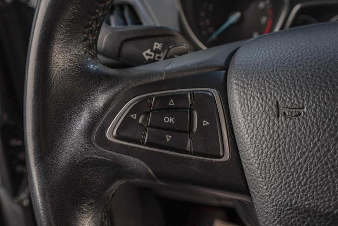 Ford Kuga II Рестайлинг с пробегом 2018 года, цена 1 699 000 рублей, 135000 км, внедорожник, Автокод Объявления