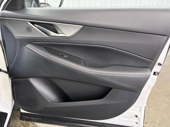Changan CS35 Plus I Рестайлинг с пробегом 2023 года, цена 1 897 000 рублей, 38405 км, внедорожник, Автокод Объявления