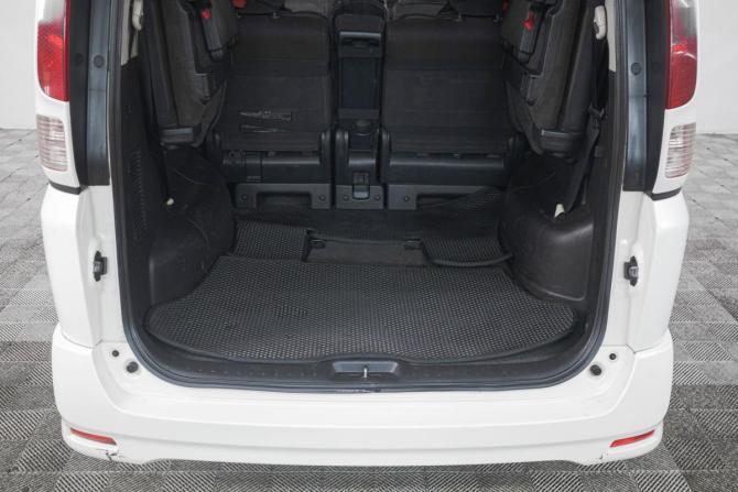 Nissan Serena III (C25) с пробегом 2009 года, цена 1 459 000 рублей, 210000 км, минивэн, Автокод Объявления