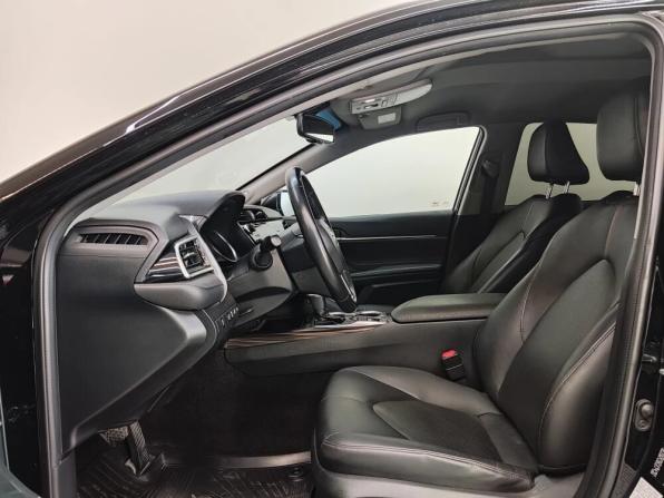 Toyota Camry VIII (XV70) с пробегом 2019 года, цена 2 940 000 рублей, 98569 км, седан, Автокод Объявления