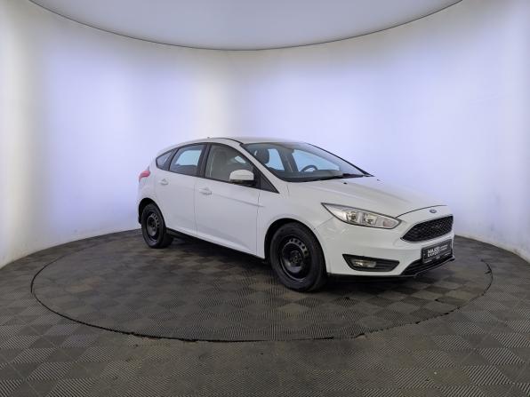 Ford Focus III Рестайлинг с пробегом 2018 года, цена 1 120 000 рублей, 118079 км, хэтчбек, Автокод Объявления