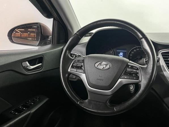 Hyundai Solaris II с пробегом 2019 года, цена 1 310 000 рублей, 106071 км, седан, Автокод Объявления