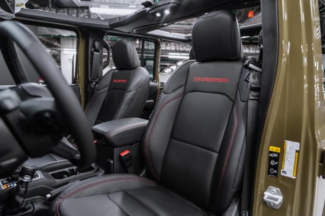 Новый Jeep Wrangler IV (JL) Рестайлинг 2025 года, цена 7 400 000 рублей, внедорожник, Автокод Объявления