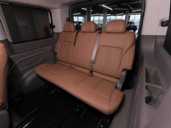 Hyundai Staria I с пробегом 2025 года, цена 5 700 000 рублей, 29871 км, минивэн, Автокод Объявления