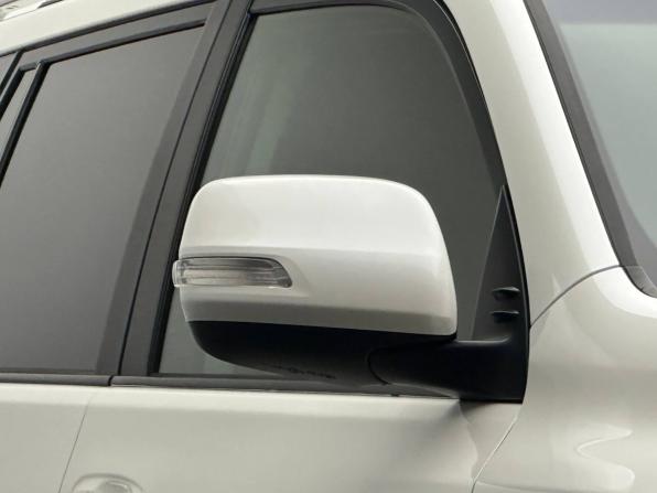 Toyota Land Cruiser Prado 150 Series Рестайлинг 1 с пробегом 2013 года, цена 3 179 000 рублей, 130000 км, внедорожник, Автокод Объявления