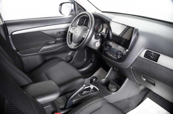 Mitsubishi Outlander III Рестайлинг 2 с пробегом 2016 года, цена 1 459 000 рублей, 232000 км, внедорожник, Автокод Объявления