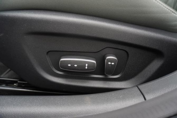 Changan Lamore с пробегом 2023 года, цена 2 400 000 рублей, 3882 км, седан, Автокод Объявления