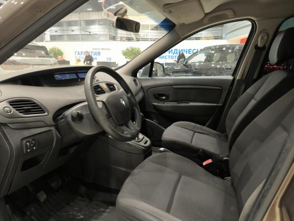 Renault Scenic III с пробегом 2010 года, цена 550 000 рублей, 390000 км, минивэн, Автокод Объявления