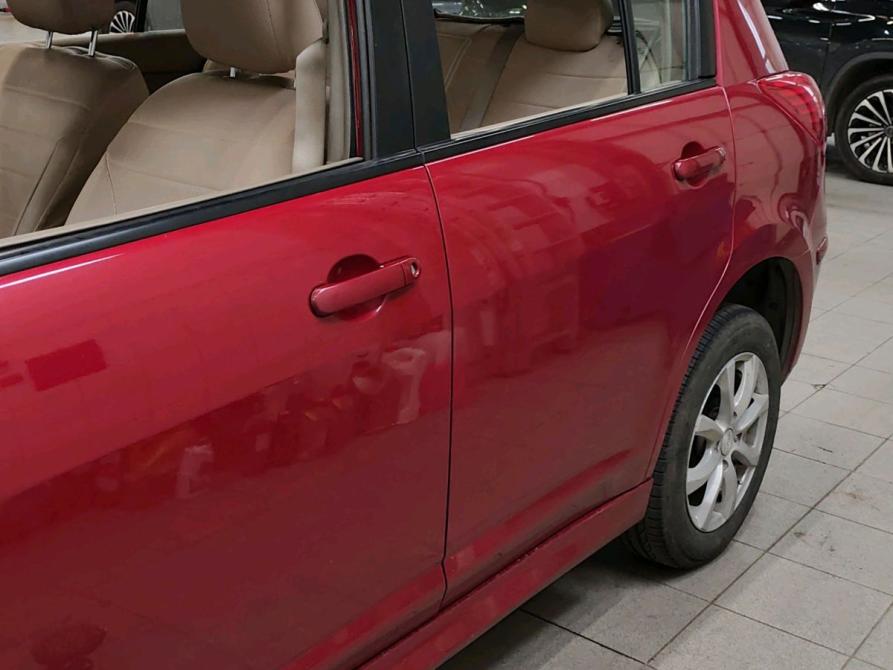 Nissan Tiida I Рестайлинг Санкт-Петербург  - изображение 4