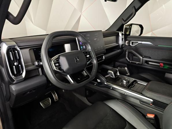 JETOUR T2 с пробегом 2024 года, цена 3 043 000 рублей, 41920 км, внедорожник, Автокод Объявления