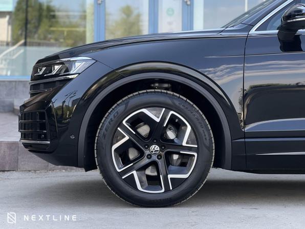 Новый Volkswagen Touareg III Рестайлинг 2025 года, цена 11 990 000 рублей, внедорожник, Автокод Объявления